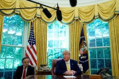 USE UNTIL DEC. 27, 2025. U.S. President Donald Trump speaks to the media amid a meeting with Chinese officials during his first term in 2019. Photo: Yuri Gripas/Reuters
