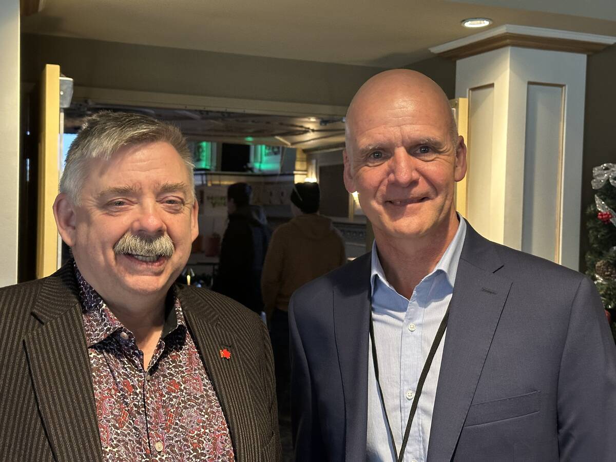 Canadian Hemp Trade Alliance president and CEO Ted Haney (left) and senior director of operations Clarence Shwaluk at the organization’s conference in Winnipeg. Photo: Don Norman