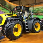 VIDEO: JCB adds new 6000 series Fastrac tractors