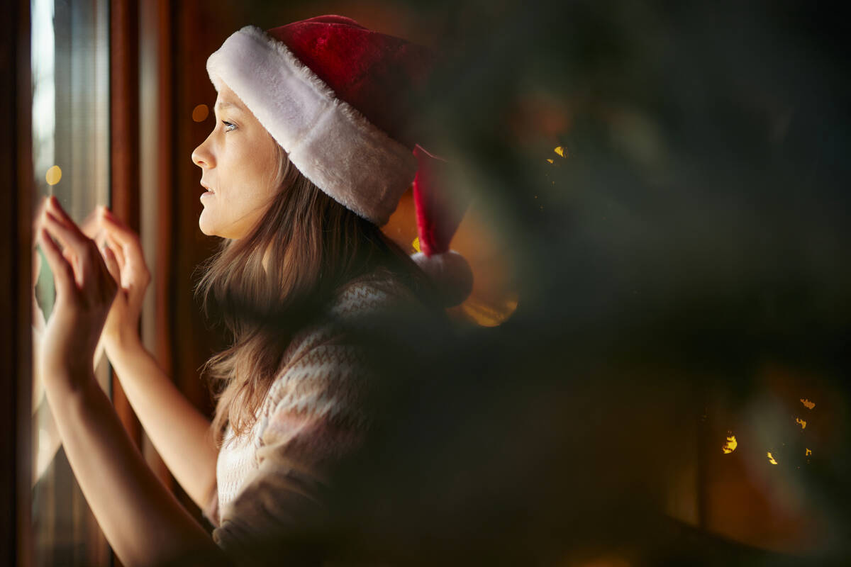 A large study found a small but consistent dip in people’s wellbeing in the run-up to Christmas. One psychological process that often shows up under this pressure is worry. Photo: Getty Images Plus
