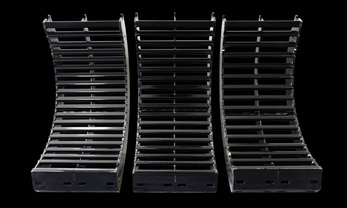 Thunderstruck Ag's Razor's Edge concave. Photo: Thunderstruck Ag Equipment.